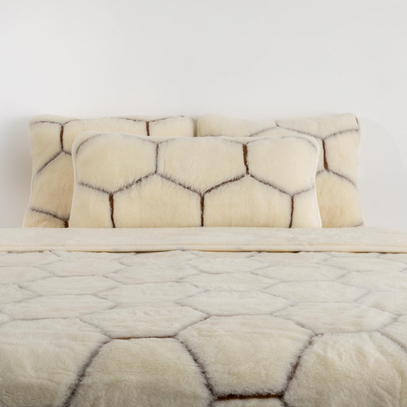 Cashmere Wool Quilt - Natural Hex-TrendGoat