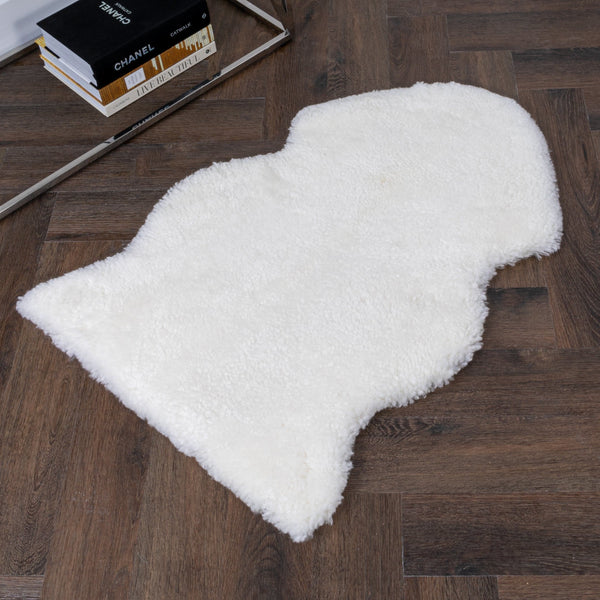 Ivory Short Pile Sheepskin Rug-TrendGoat